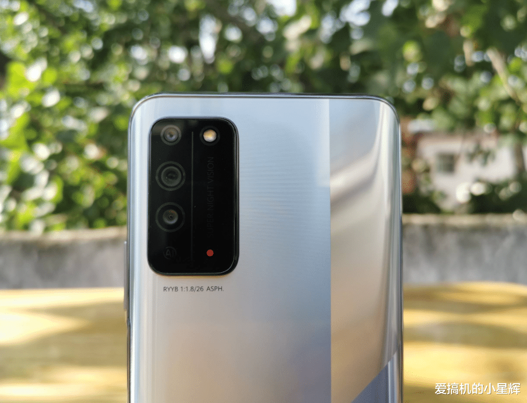 华为荣耀|荣耀X10跌至“新低价”,麒麟820+真全面屏,网友:厚道了