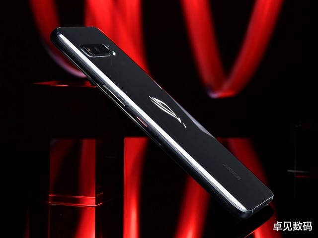 电池|6000mAh旗舰3999元到手，12+128G，标配144Hz高刷！