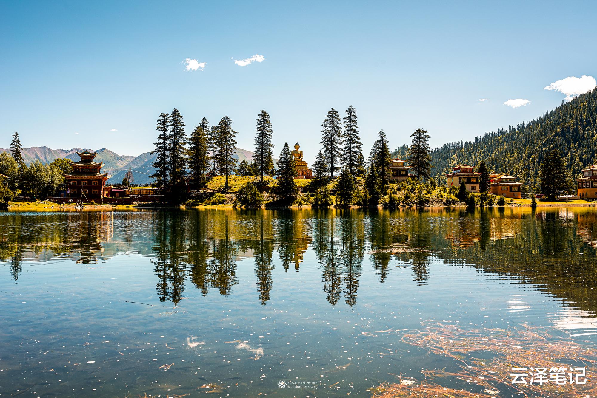 [川西]川西这个湖泊太神奇了，竟然在山顶上，据说是大力神背水而形成的