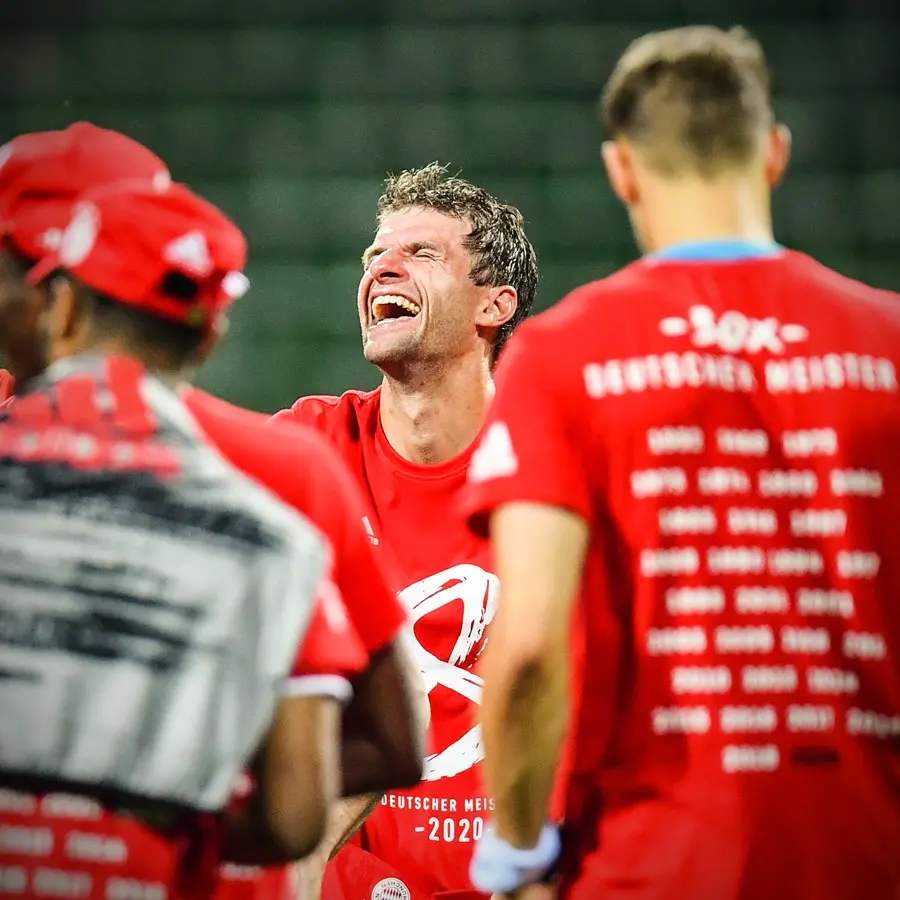 皇家马德里|五大联赛夺冠次数前五!皇马34冠仍要仰望一队,巴萨曼联上榜!