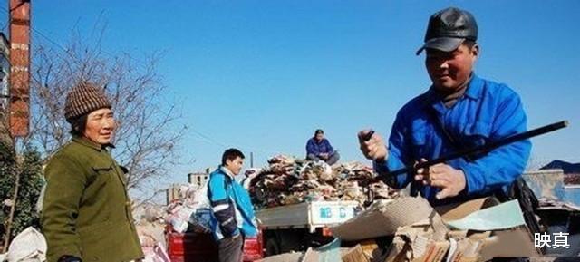 映真|废品站老板3毛钱回收一块铁疙瘩，转手卖260万，拿出10万给卖主