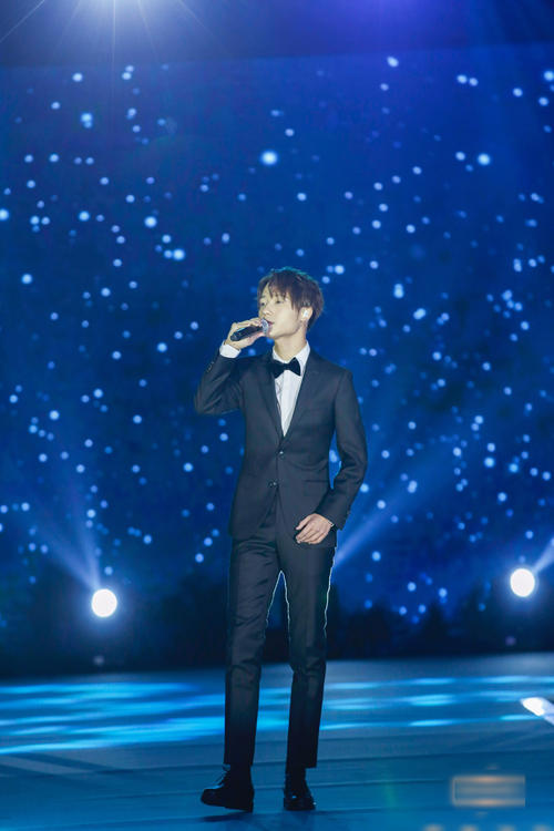 娱乐圈|他是最惨《中国好声音》冠军，再次参赛轻松夺冠，却依旧不火！