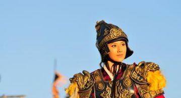 苏联|清朝一女子仰慕花木兰，也女扮男装进军营，在军营中却怀孕了