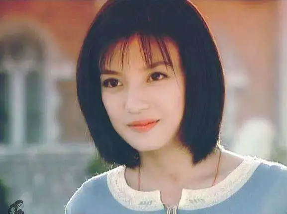 景甜■景甜晒新照大变脸，她到底对自己下了什么狠手？