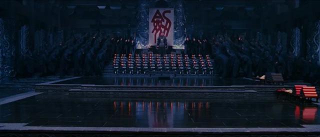 李连杰|陈道明梁朝伟作配，众星拱月般捧出李连杰，从此开启中国大片时代