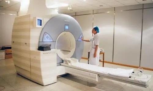 飞利浦|有一种年入10亿的商业模式，叫做卖吊牌