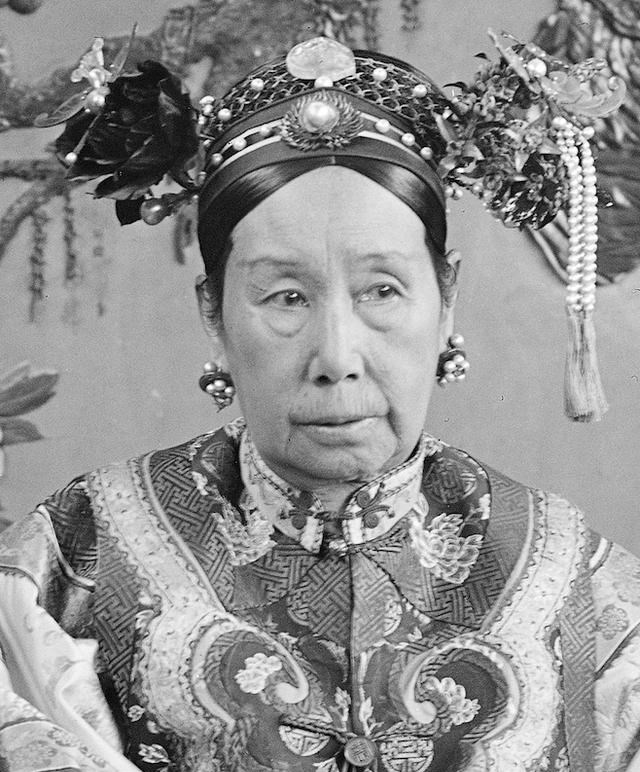 「慈禧太后」这才是慈禧太后的真实相貌：气场非常强大，图8李莲英眼神能杀人