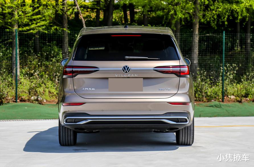 大众宝来@没买GL8再等等，车长5346mm重2.1吨，舒适堪比高铁，定价合适买它