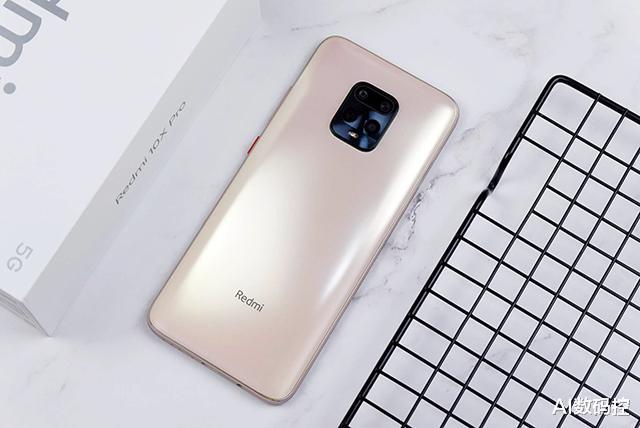 红米手机|天玑820+OLED屏幕，Redmi 10X和K30选谁？