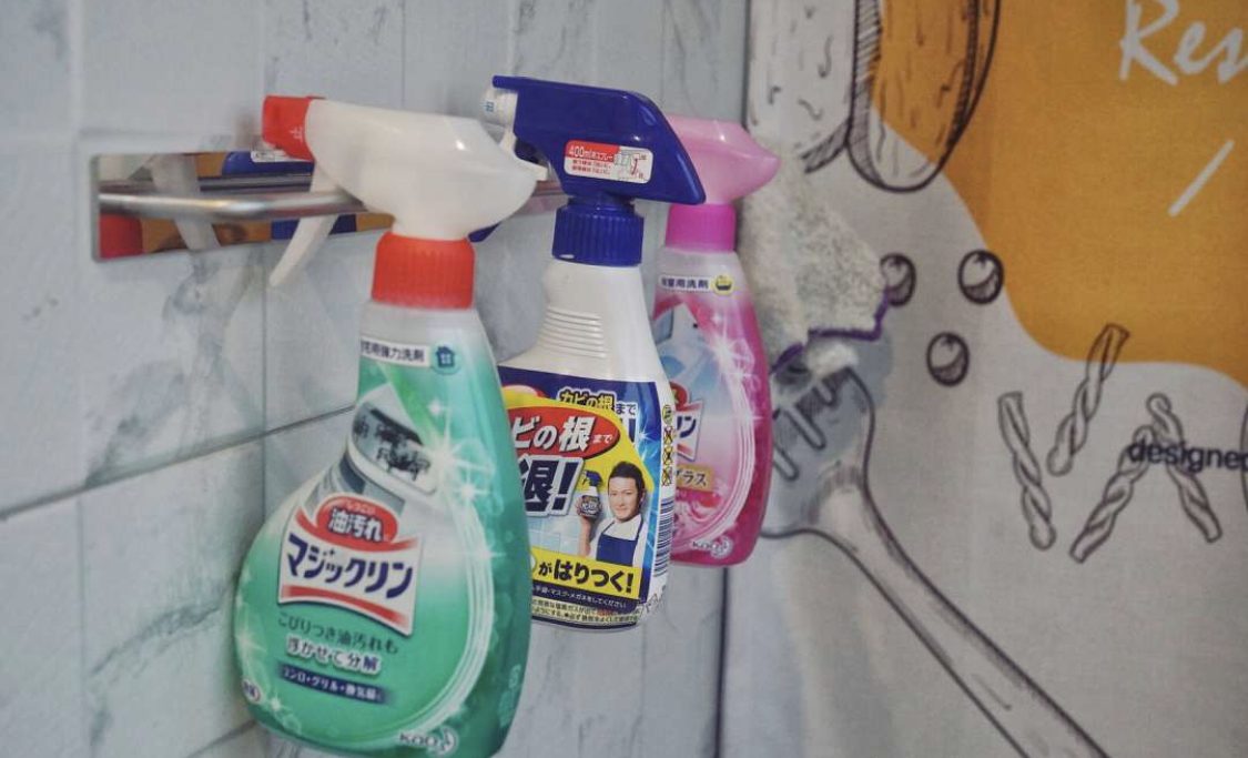 【贴纸】干了什么？百元内，老旧厨房焕然一新！