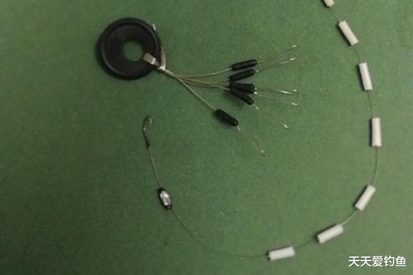 [灵敏度]七星漂钓组的搭配和调漂技巧，野钓鲫鱼最靠谱钓法，钓鱼人必学！