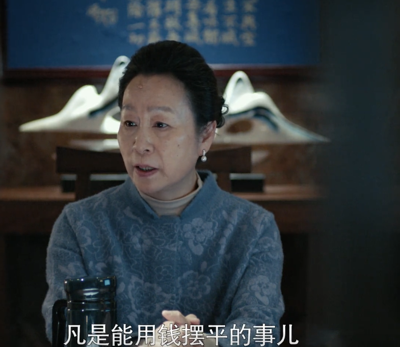 燃烧|《燃烧》首播：经超张佳宁颜值演技在线，一集已留下三个悬念