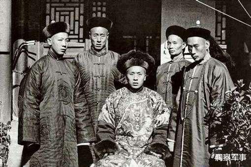 |清朝灭亡后，14万皇族去了哪里？多数从事了这个职业，如今还很吃香