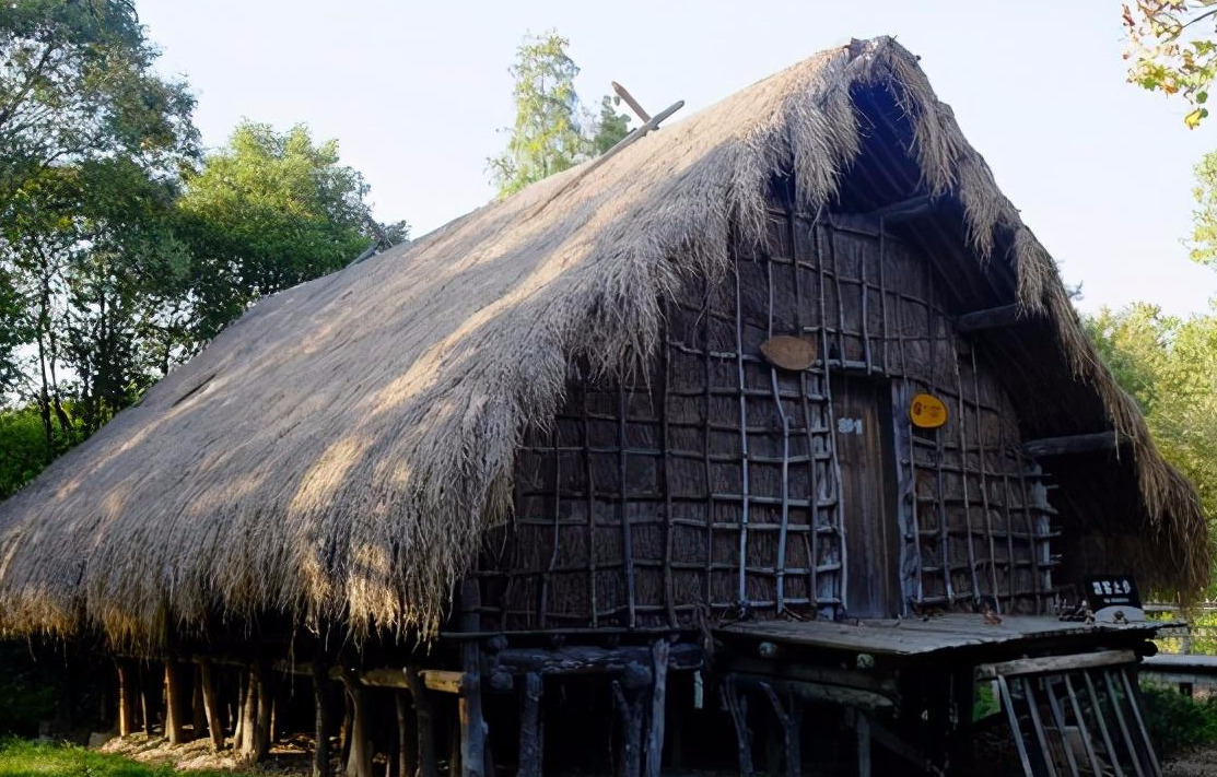 说文解字|汉字“男”是用力耕田，“爹”是责任多多，“女”是什么呢？