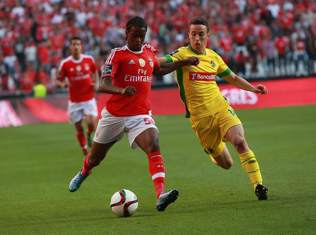 布拉格斯拉维亚|今日足球：布拉格斯拉维亚VS尼斯、本菲卡VS格拉斯哥流浪者