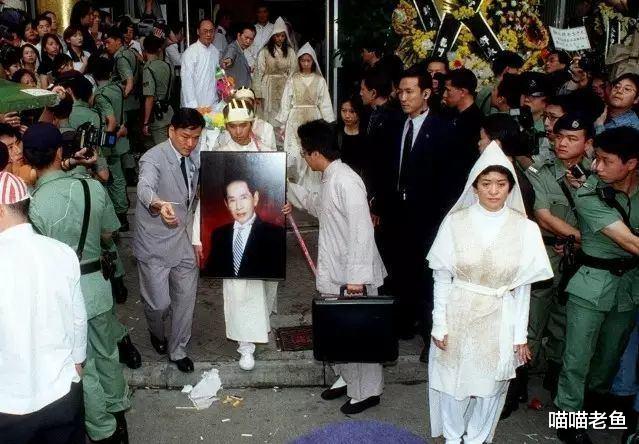 『邓永祥』《溏心风暴》按照他家拍的！结婚轰动全港，死后被抢尸又上新闻