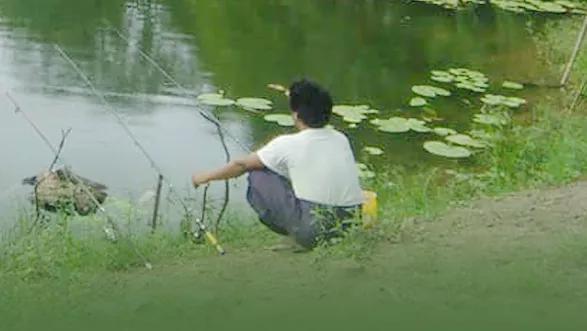 八村垒|聚众喝酒、钓鱼！缅甸小镇民众疫情期间太嗨，政府发文批评