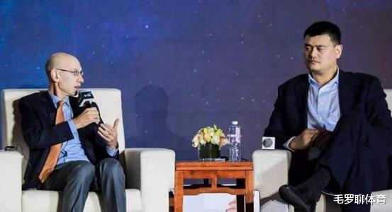 「姚明」萧华想走姚明后门，12年前大姚毅然决然做选择，就该让他知难而退