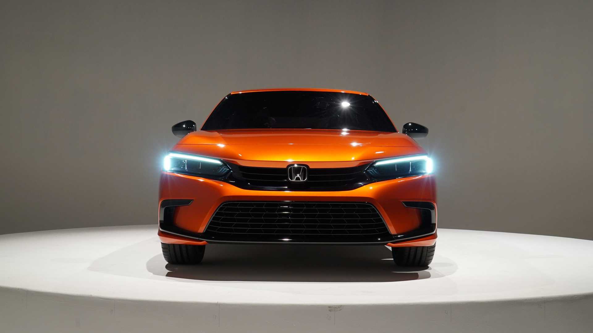 第11代本田思域原型車首次亮相，側面和雅閣太像瞭，將於明年上市-圖3