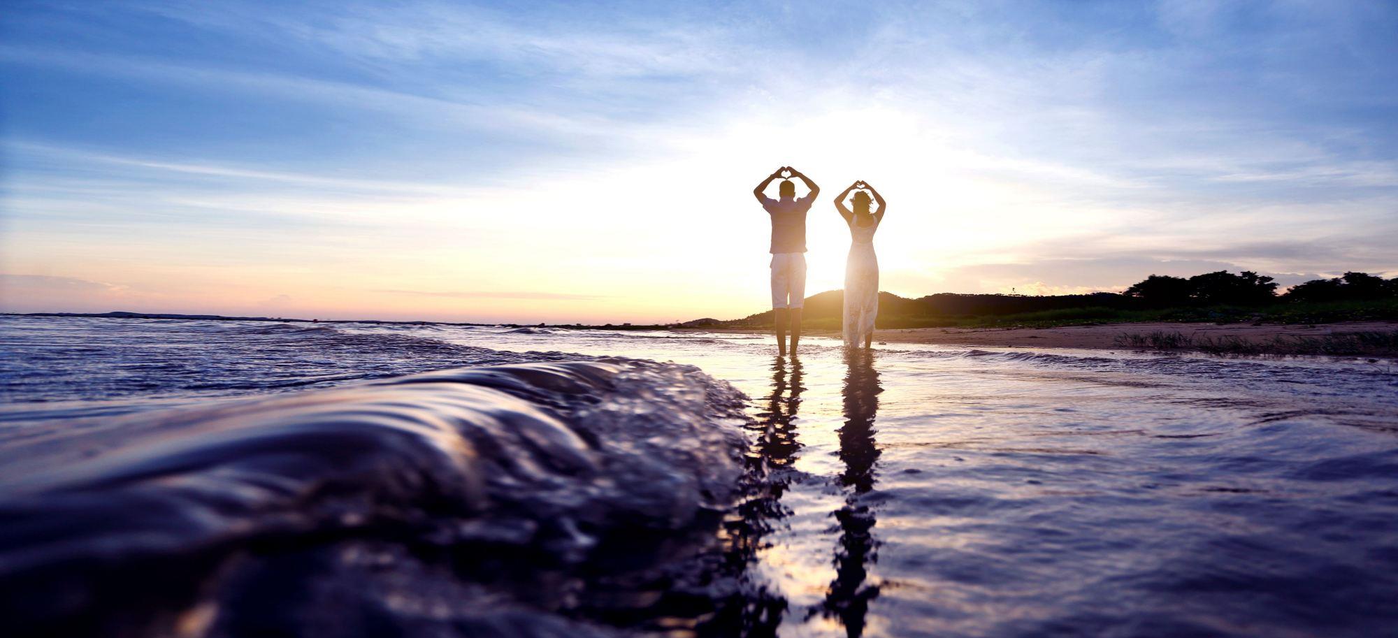 旧爱|八月下旬，红娘做媒，痴情等待，拥抱良缘，三星座与旧爱相偎相依