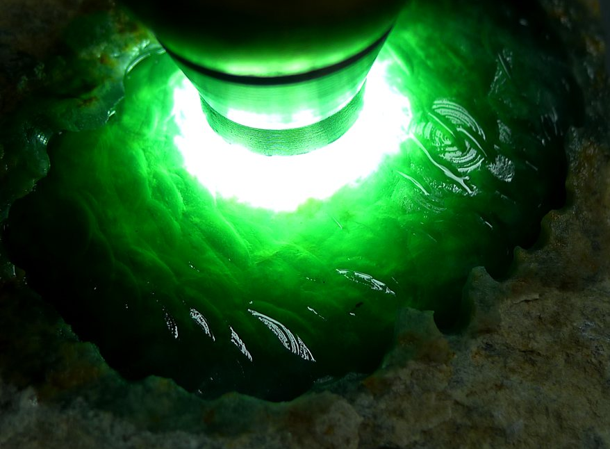 翡翠|翡翠中的王者——带你认识高料翡翠!