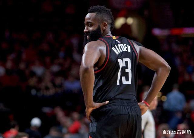 #詹姆斯·哈登#职业库黑？哈登前队友：库里真没登哥强，老被“欺负”的哈登尬了