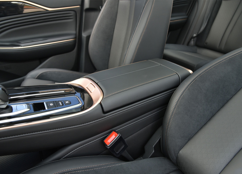 [荣威RX5]丰田最省的一款车，每公里费用仅1毛3，内饰堪不输奔驰，这次要火