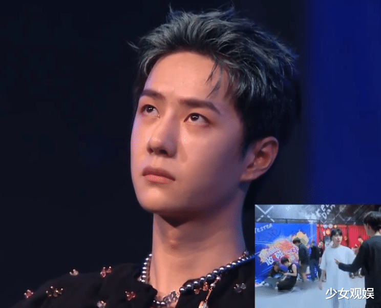 王一博|街舞总决赛，镜头不经意扫过王一博，这颜值“撕漫男”没错了