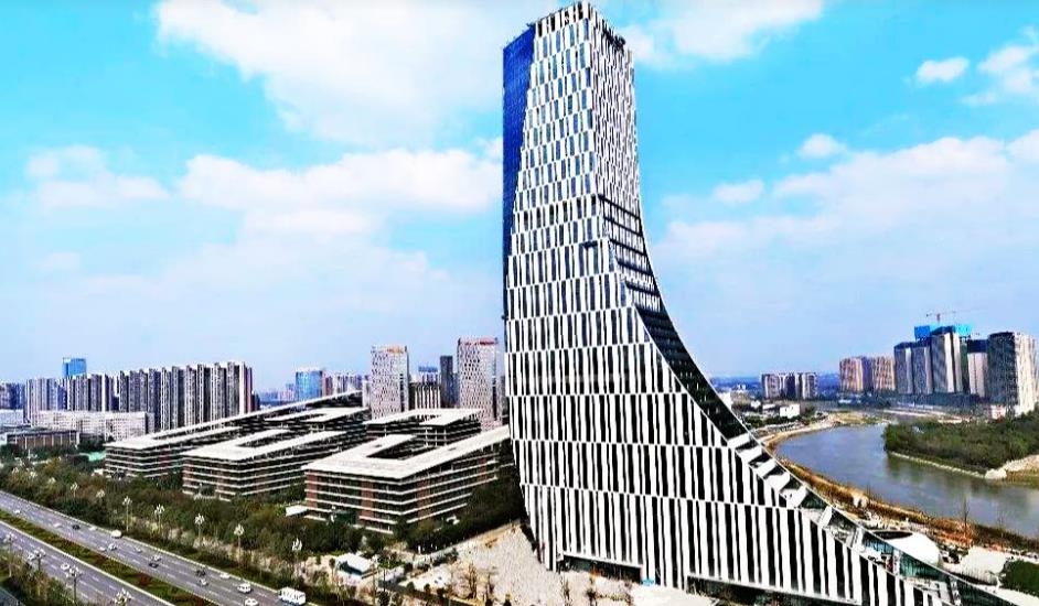 成都|中国西南第一市，不仅是网红城市还是个特大城市，国宝就生长在这