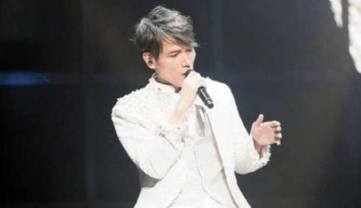 演唱会|史上最“烂”演唱会,自己演唱迟到近2小时,网友:活该凉凉