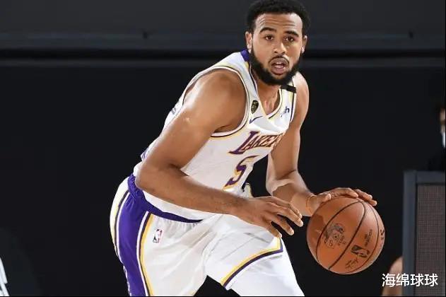 独行侠|2年240万！湖人续约第一人确认了，三队休赛季哄抢，塔克怎么想？