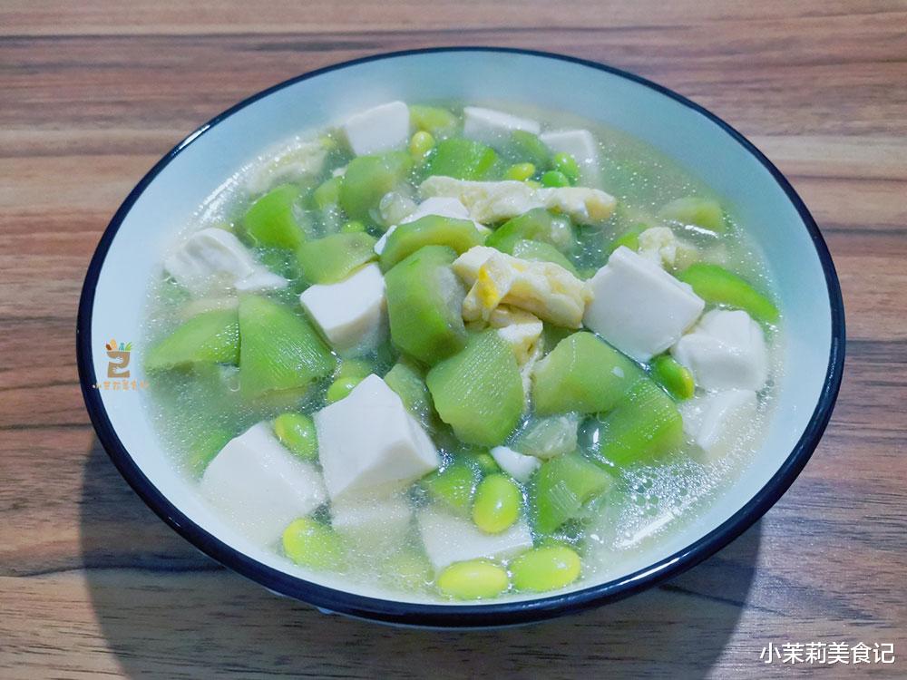丝瓜|立秋前，这菜抓紧吃，与豆腐巧搭配，清甜消暑，胜过喝骨头汤