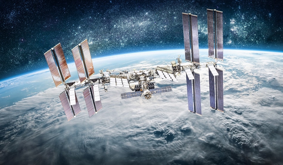 太空：30个世界之最的庞然大物，最大的发动机比13层高楼还重，简直开眼