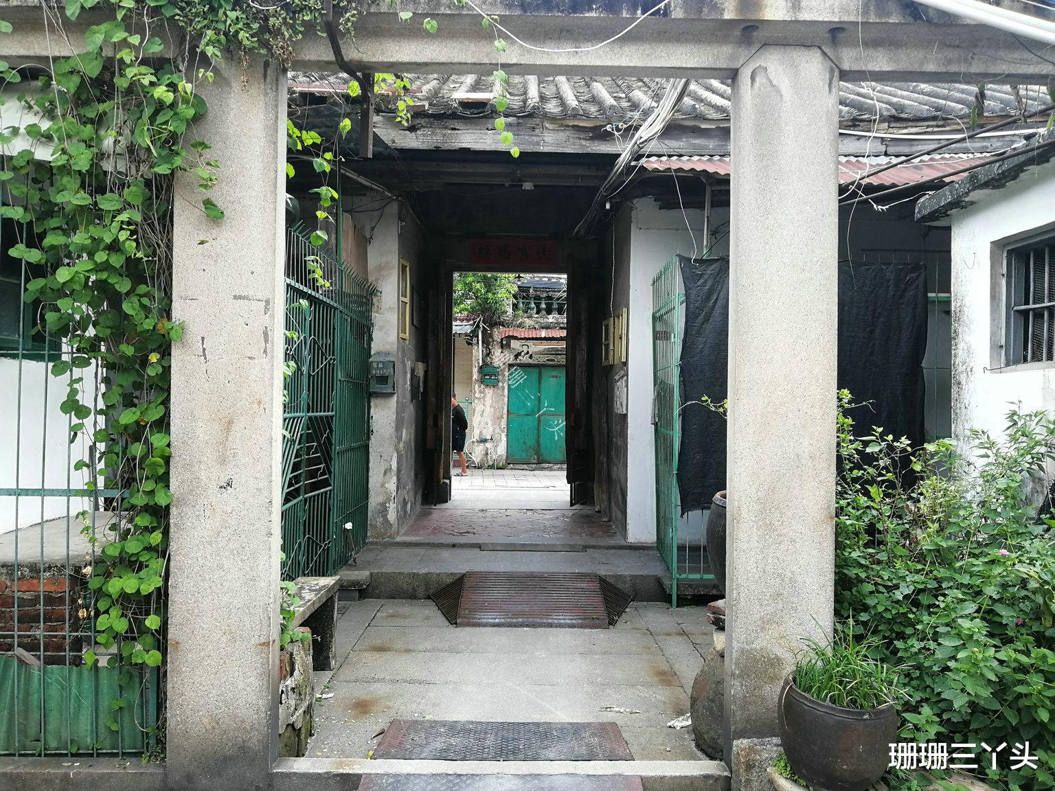 珊珊三丫头|广东潮州这条平凡街道,却藏四座“国保”级古民居,游客:低调!