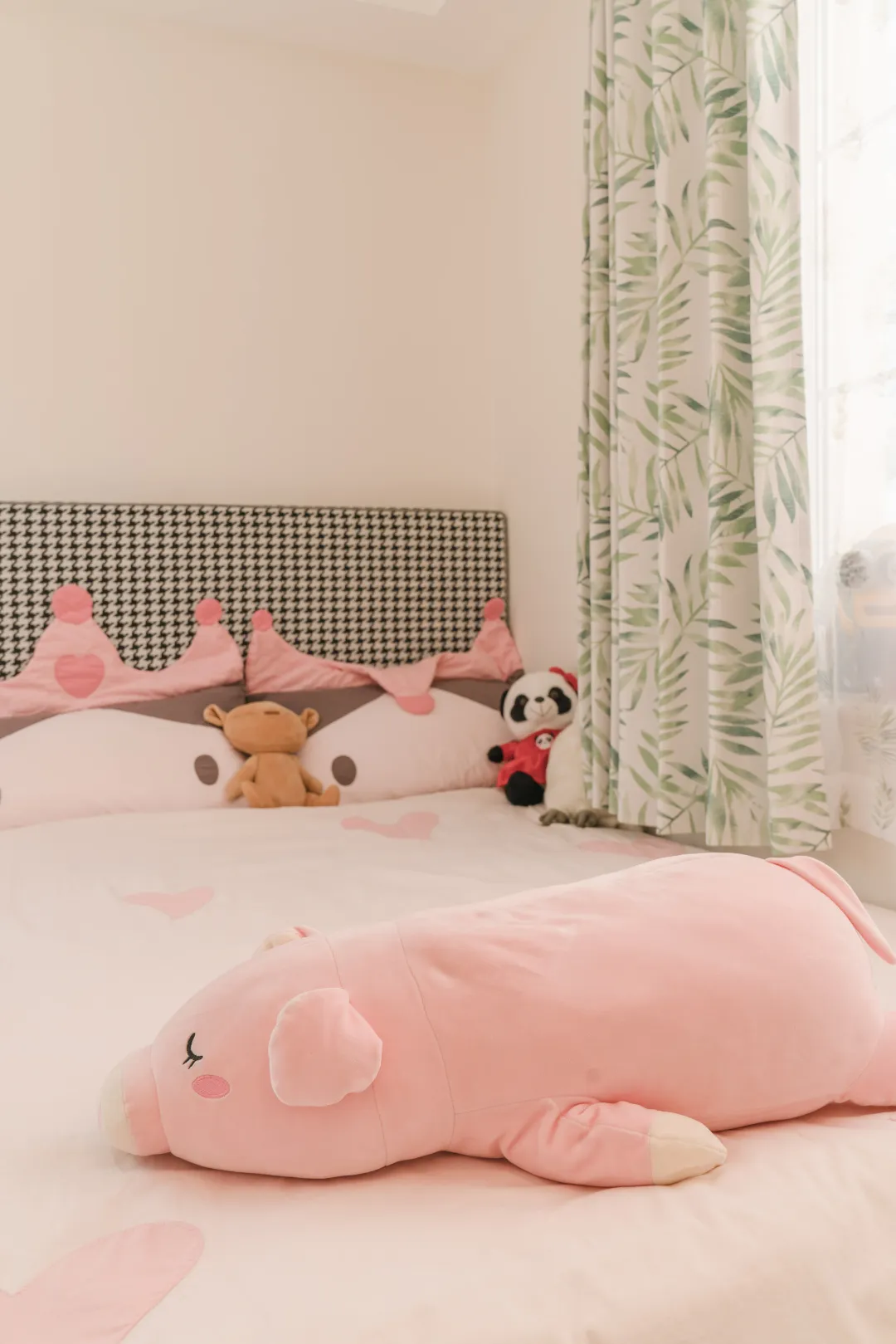 |这个自然温暖的三口之家，有家庭“图书馆、咖啡馆”，适合慢慢的享受生活~