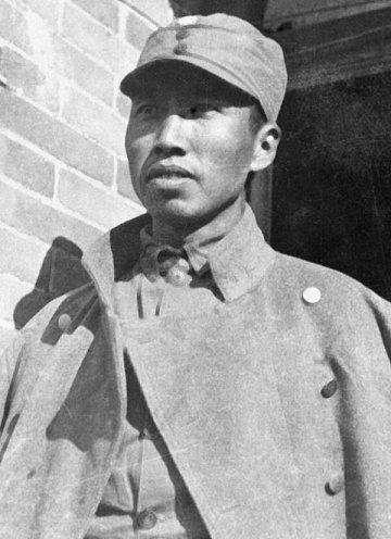 「左权」左权只是副参谋长，为何电报都写“朱彭左”，牺牲后无人再享特例