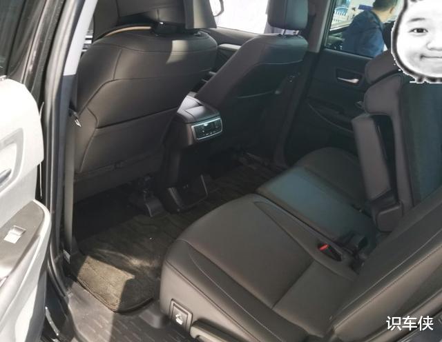 丰田汉兰达▲老爸让我买途昂，我却用31万买了汉兰达，大家看我买贵了没有？