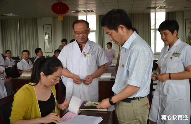 大学生|大学生入党，通常需要过4道关口，提前了解更容易顺利“通关”