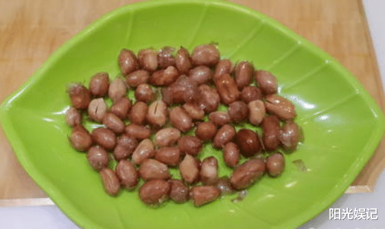 食客|有的饭店为什么餐前送花生米?很多人弄不明白,原来有3点原因