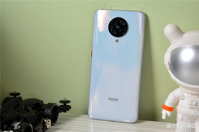 华为荣耀|击败荣耀、华为！卢伟冰正式宣布：5G先锋全系销量突破300万台