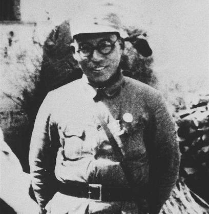 遵义会议|南昌起义此人走丢10年，找到叶挺，叶挺犯了难：地位太高，不好安排