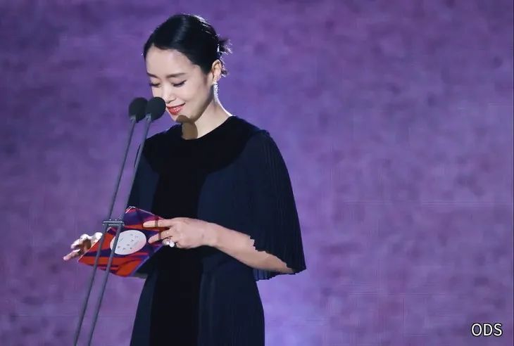 『全度妍』时髦办 | 南韩影坛第一姐，终于又要下凡演电视剧了！