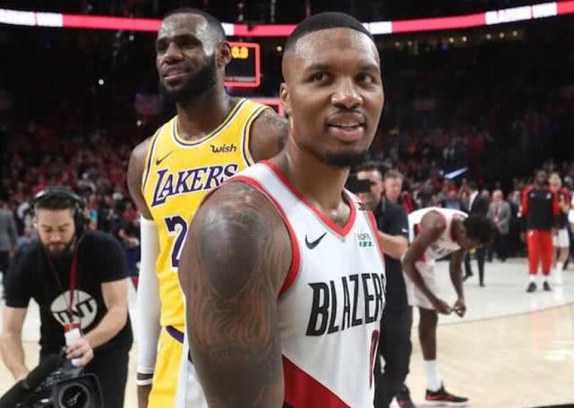 「达米恩·利拉德」再见了，NBA！利拉德抗议后迎来大反转，现在轮到球迷抗议了