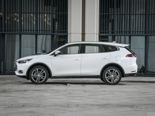 保研|中保研拿它无可奈何，公认“陆地坦克”，中型SUV身份只卖11.99万