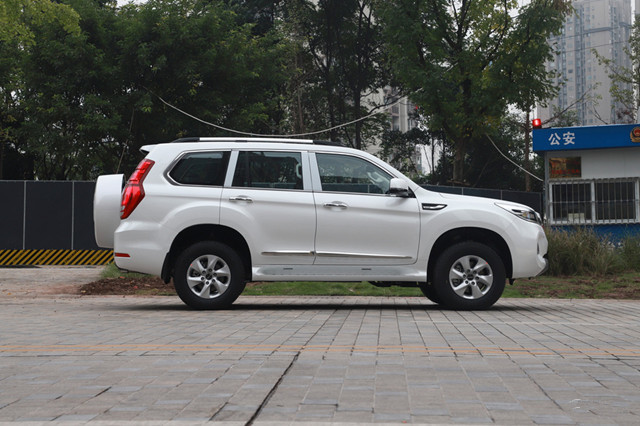 丰田普拉多|哈弗又成功了!它比奥迪Q7猛,爆224马力,不足18万还看汉兰达?