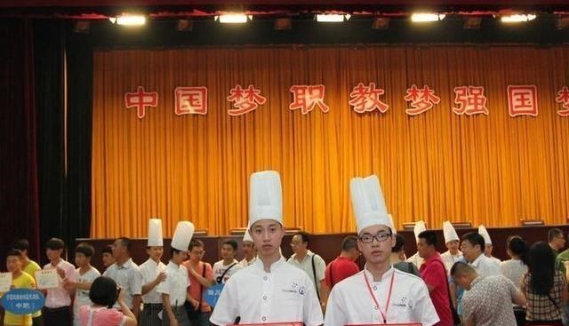 [高考]就要中考了，对有老师会提前建议学生去中职你有何看法？