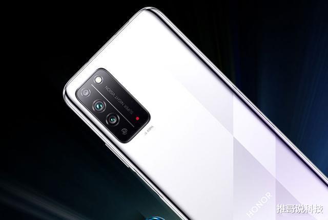 华为荣耀@华为手机别乱买，7月就选这四款，颜值高拍照强！