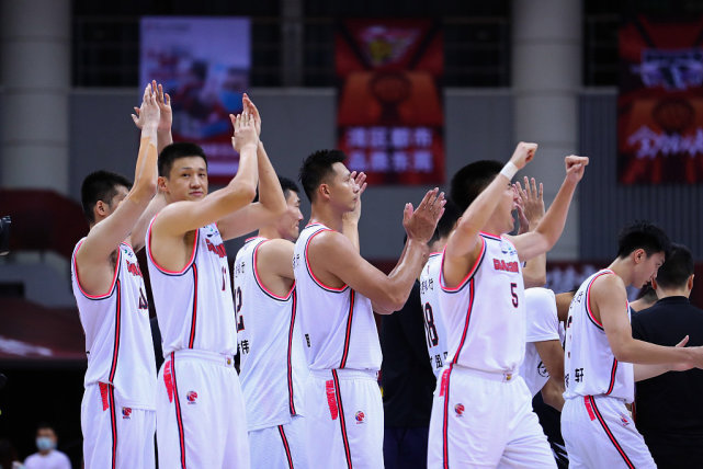 赵继伟|六大名嘴发声全部提到易建联！CBA裁判冲上热搜，赵继伟真怒了