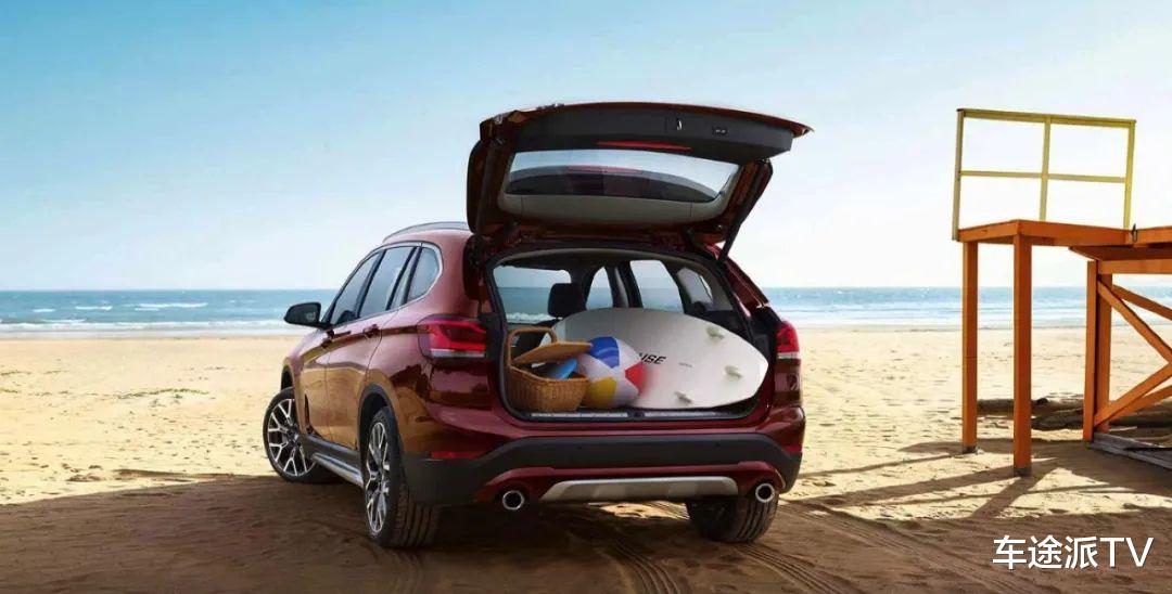 #宝马3系#宝马3系、宝马X1谁更值得买？30万左右买谁更划算？