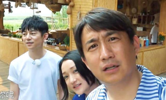 周迅▲向往4:赖着不走的周迅犯了个大“忌”,何炅面露难色全场尴尬